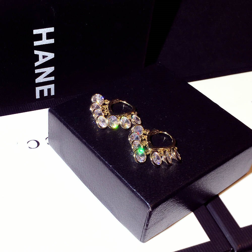 Golden Glow Crystal Drop Earrings - SHICCACHE
