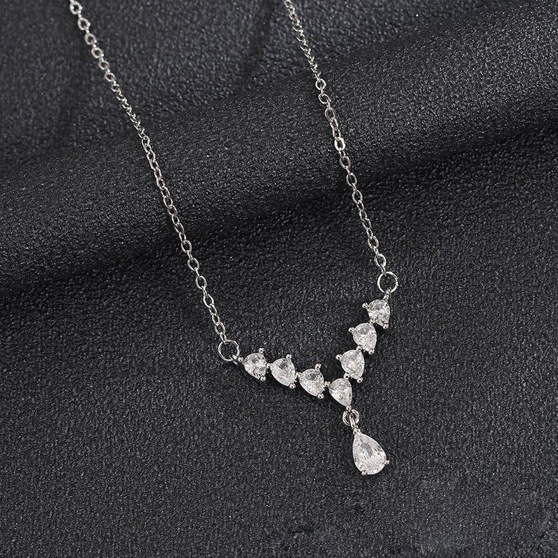 Crystal Droplet V Necklace - SHICCACHE
