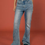 Flared Edge High - Waisted Jeans - SHICCACHE