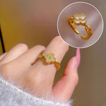 Golden Clover Chain Ring - SHICCACHE