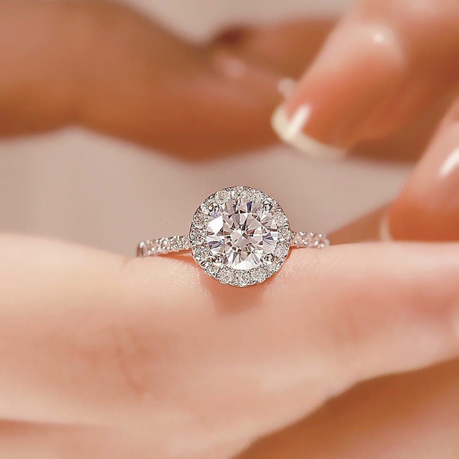 Halo Radiance Moissanite Ring - SHICCACHE