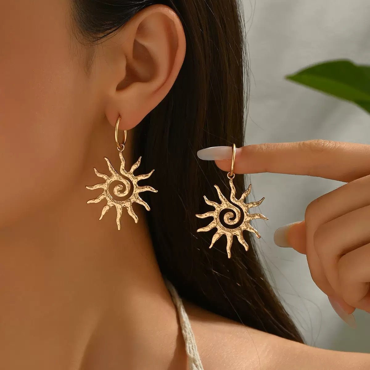 Solstice Radiance Earrings - SHICCACHE