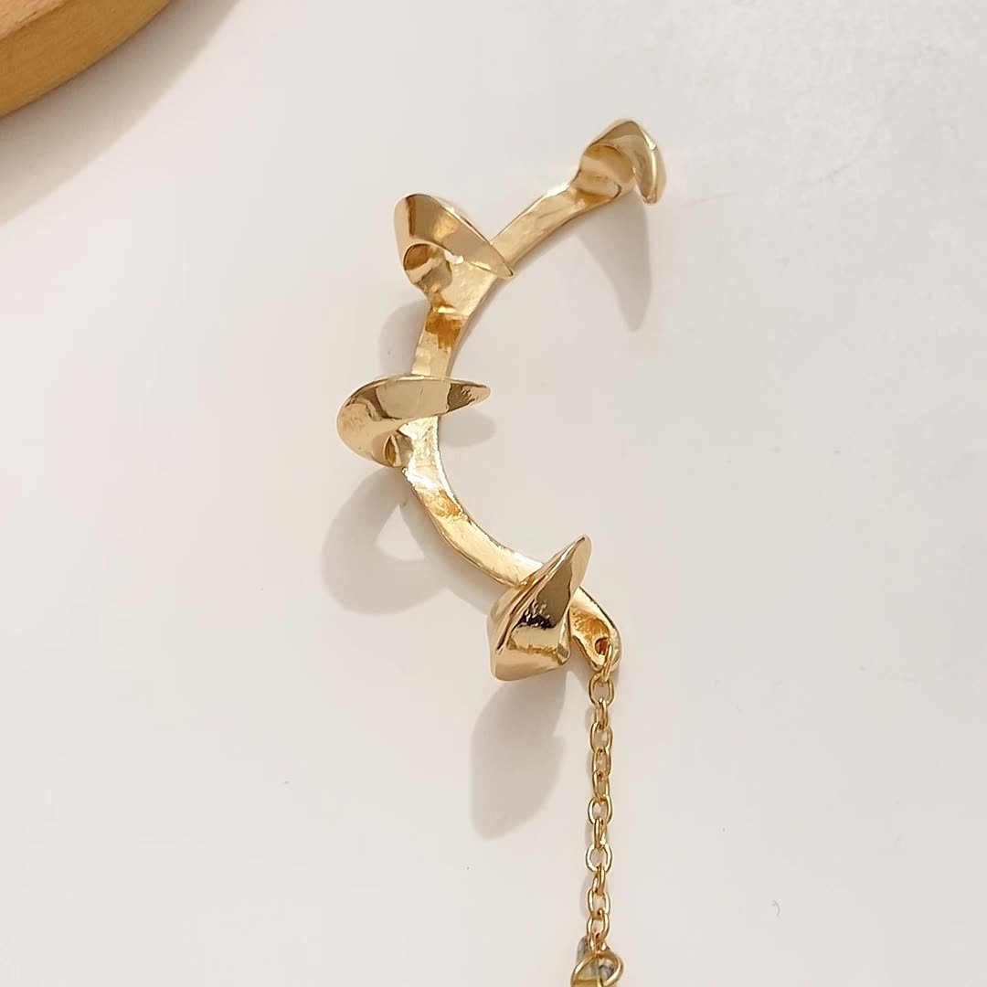 Spiked Armor Ear Cuff Earring - SHICCACHE